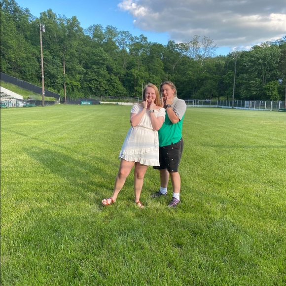 Meet your Posher, Abigael - Picture 2 of 4